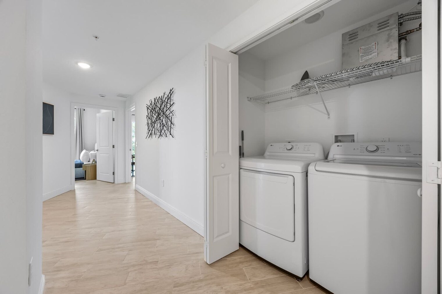 Building Photo - 605 Kemp St