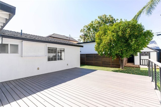 Building Photo - 6223 Carpenter Ave