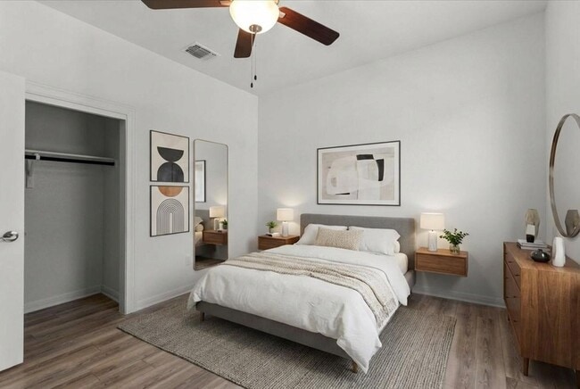 Building Photo - 813 Saratoga Ln