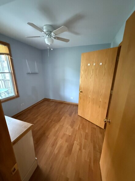 Building Photo - 6119 W Giddings St