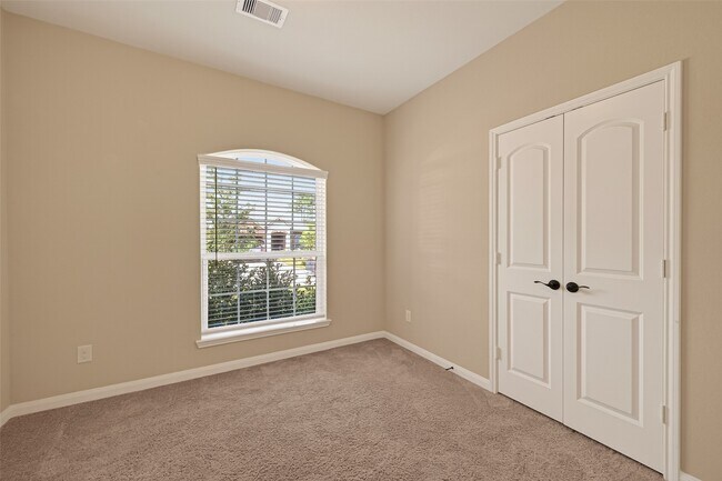 Building Photo - 21218 Echo Manor Dr