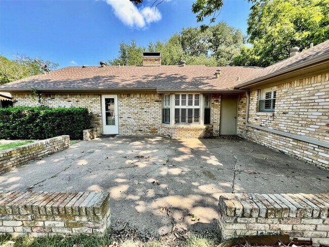 Building Photo - 116 Mill Pond Rd