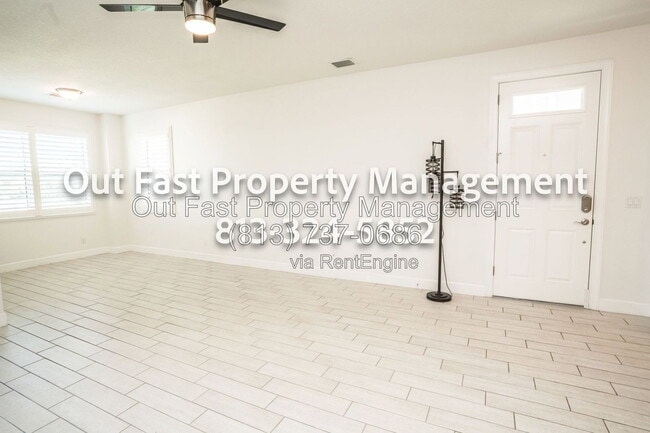 Building Photo - 4859 W Prescott St