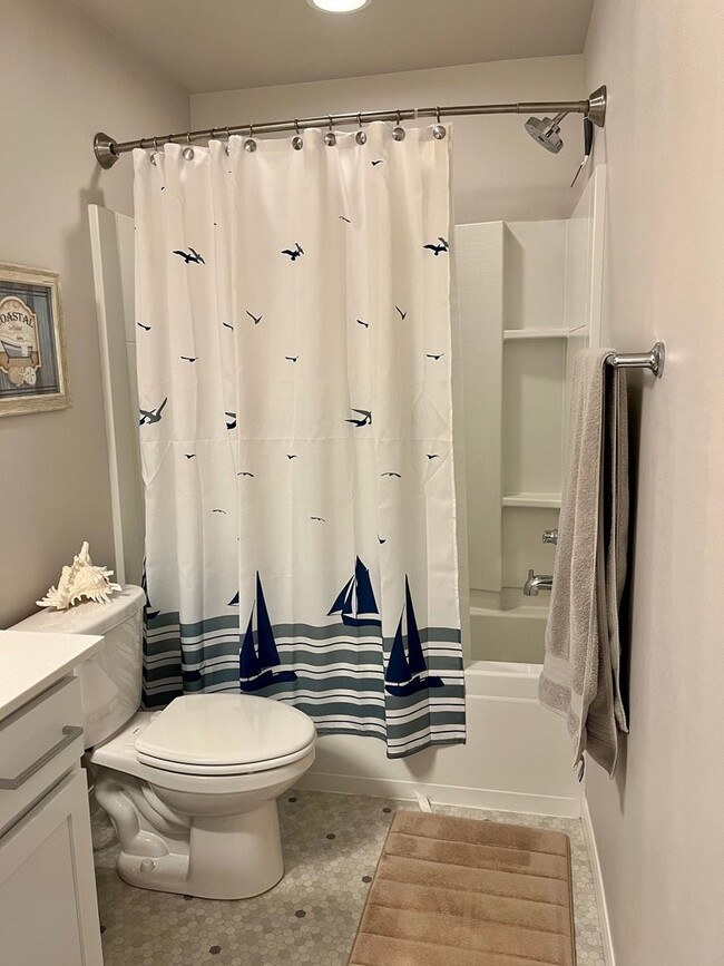 Building Photo - Beautiful New 2-Story Poulsbo Home