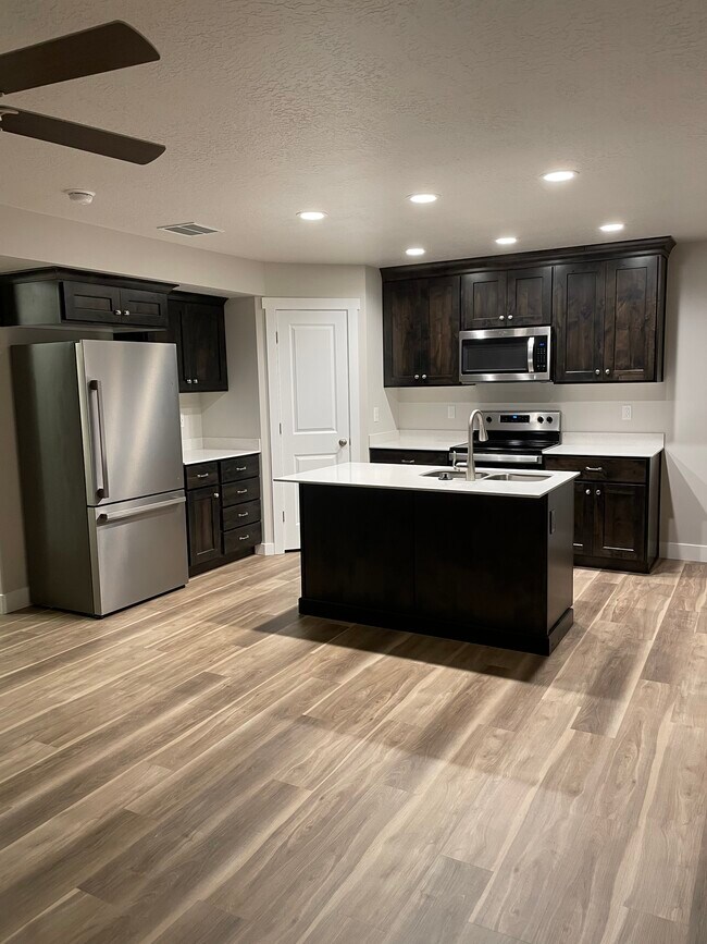 Building Photo - 54 E Ginger Gold Rd