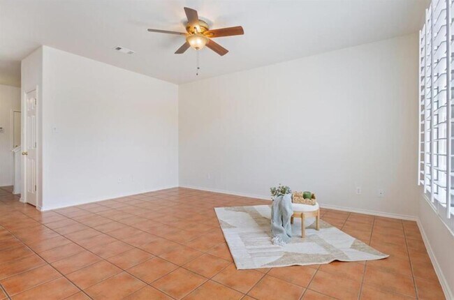 Building Photo - 97 Verde Ranch Loop