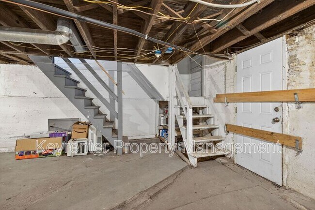 Building Photo - 3166 California Ave