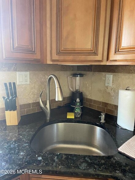 Building Photo - 65 Grand Central Ave