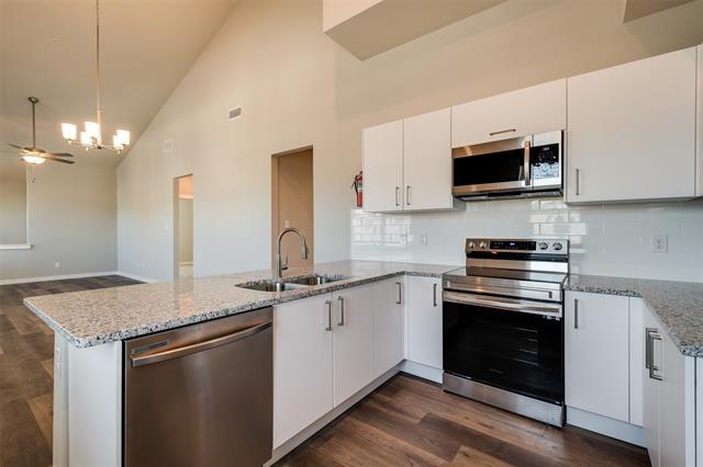 Building Photo - 639 Harvest Moon Dr