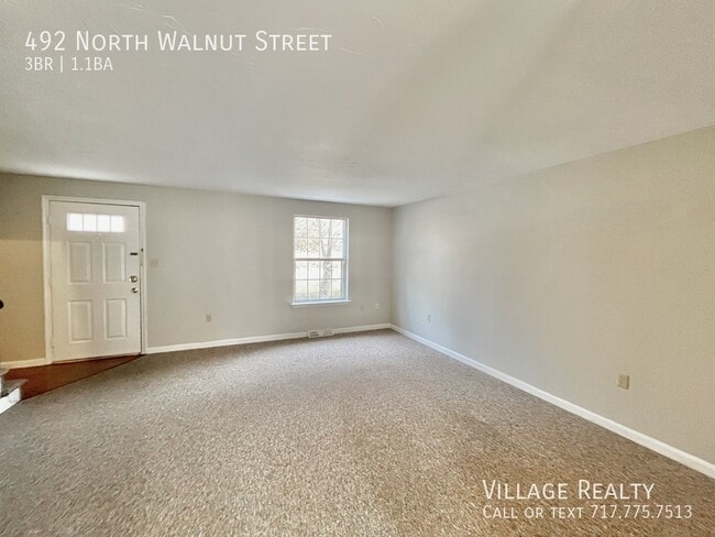 Building Photo - 492 N Walnut St