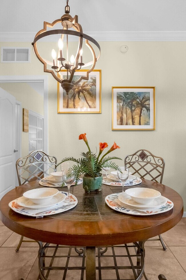 Building Photo - 510 Calabria Ave