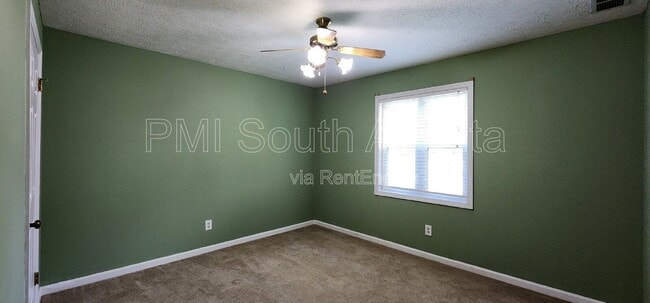 Building Photo - 200 Eli Run