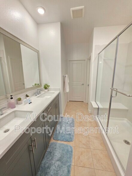 Building Photo - 35460 Domani Dr