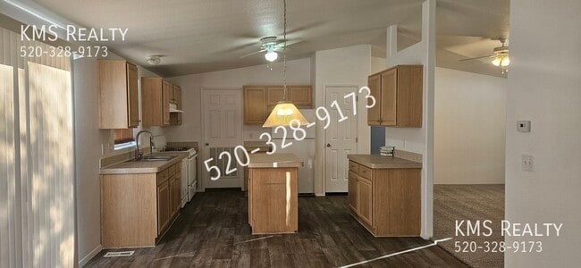 Building Photo - 6092 E Ship Rock Dr