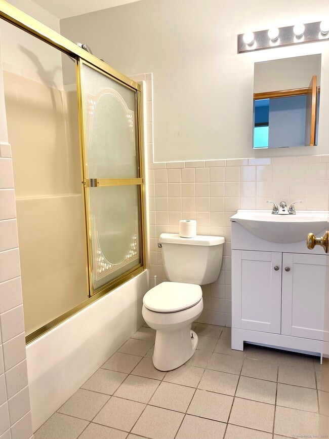 Building Photo - 31 Glenwood Ave