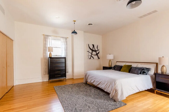 Building Photo - 617 E Liberty St