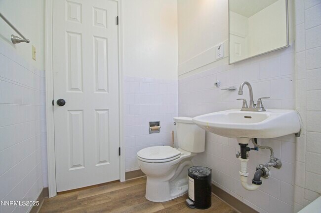 Building Photo - 2220 Nelson Way