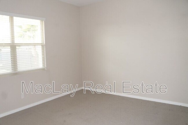 Building Photo - 1193 E Nolan Pl