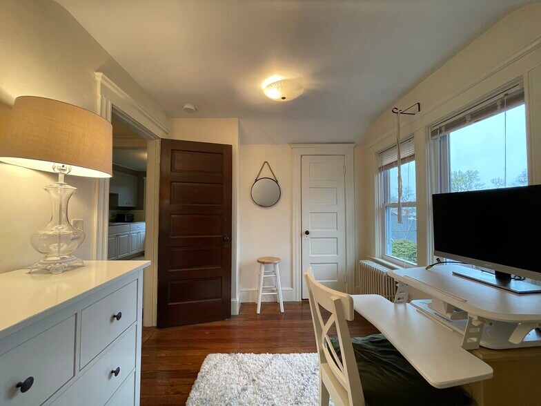 Building Photo - 1 Langham Rd