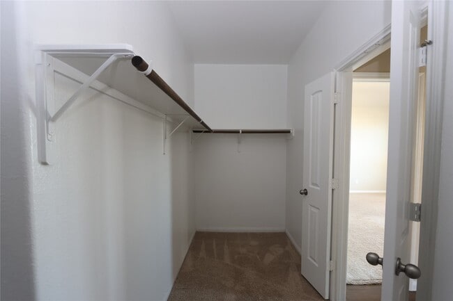 Building Photo - 24527 Lorenzo Glaze Trail