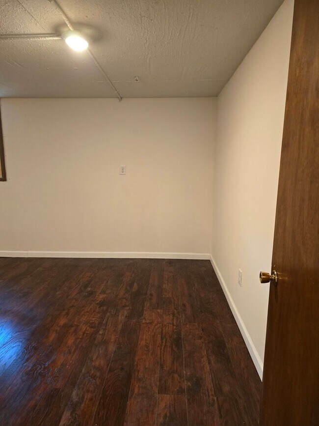 Building Photo - 2505 Andy Dr