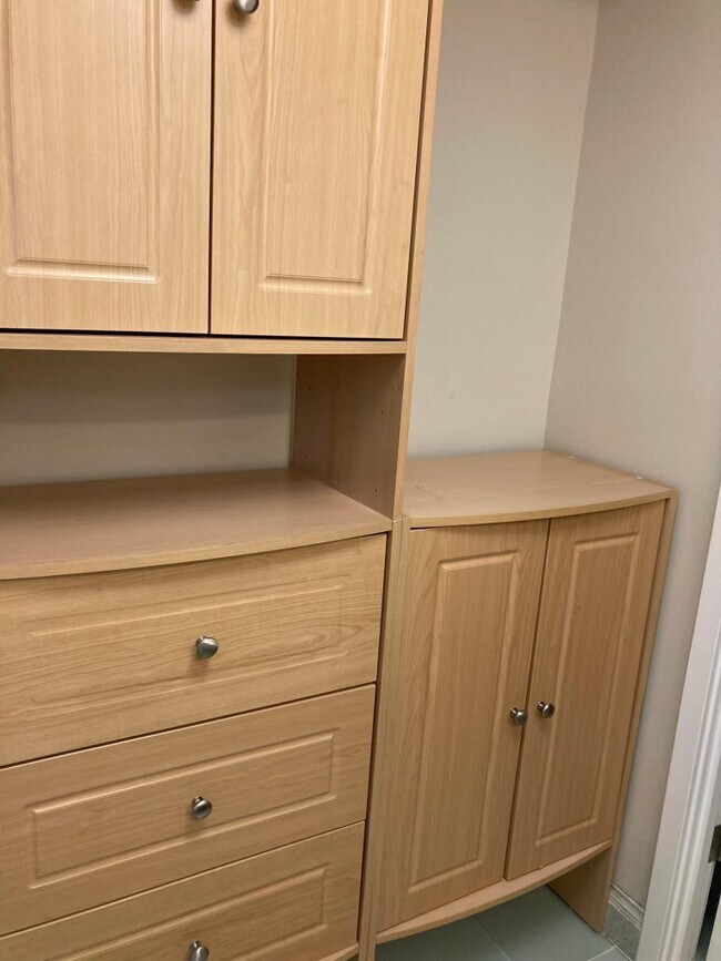 Building Photo - 1131 Stringers Ridge Rd