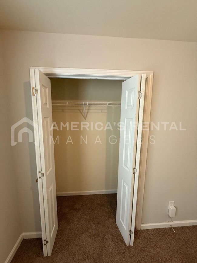 Building Photo - Home Available For Rent in Odenville - AVA...
