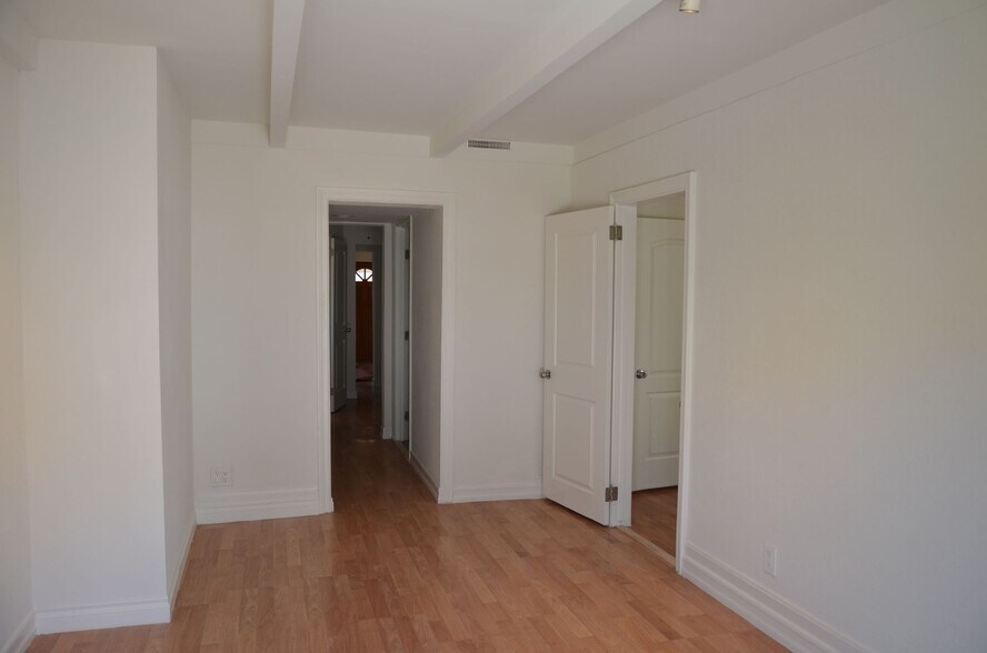 Building Photo - 4541 W 172nd St