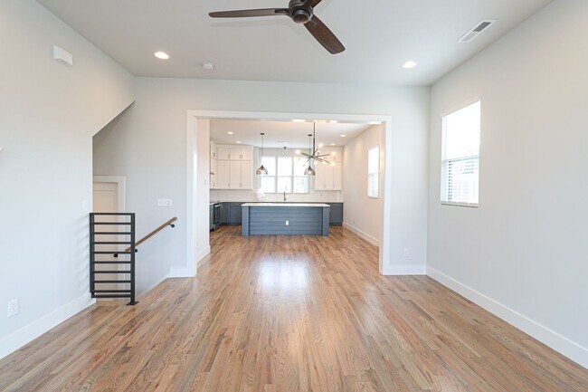 Building Photo - Luxury New Construction Townhome in Bryant...