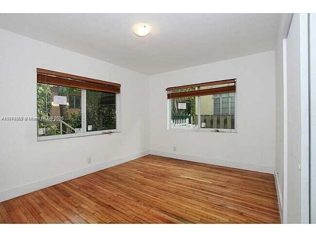 Building Photo - 1125 9th St