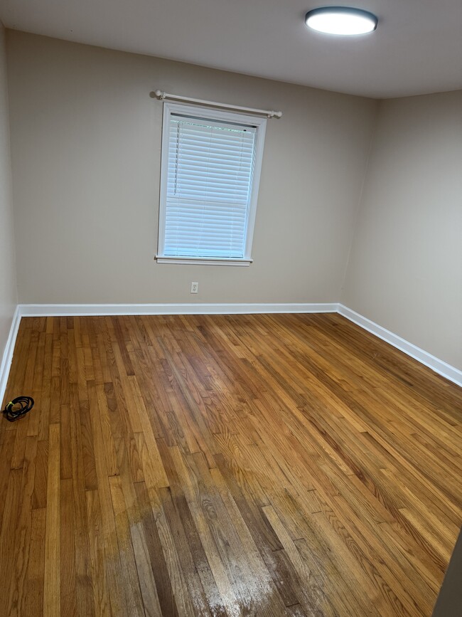 Building Photo - 507 Roosevelt Dr