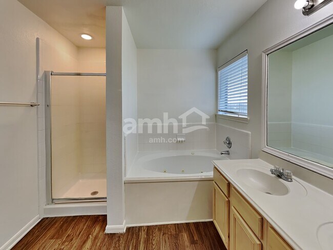 Building Photo - 15431 Kellerwood Dr