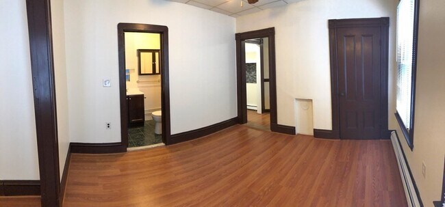 Building Photo - 212 Lexington St