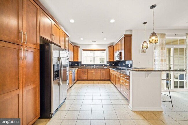 Building Photo - 22721 Beacon Crest Terrace