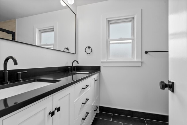 Building Photo - 238 Terrace Ave