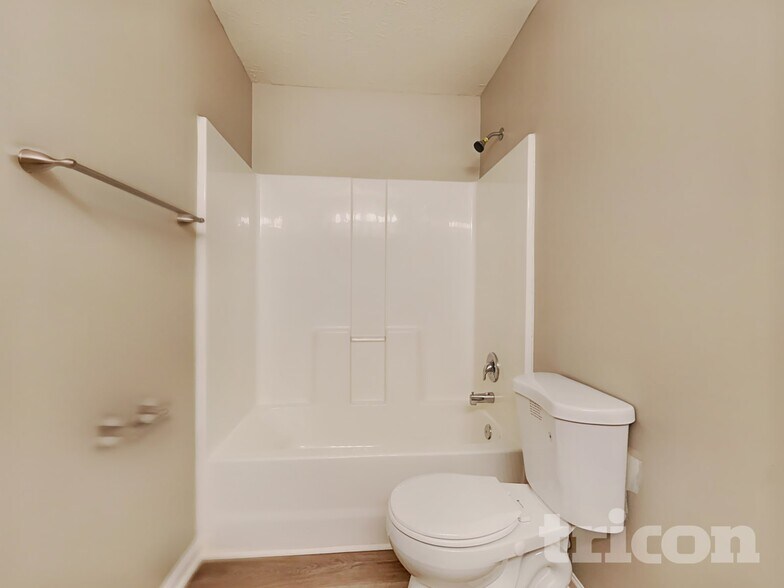 Building Photo - 2421 Ross Common Ct