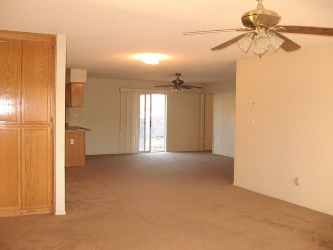 Building Photo - Mountain View