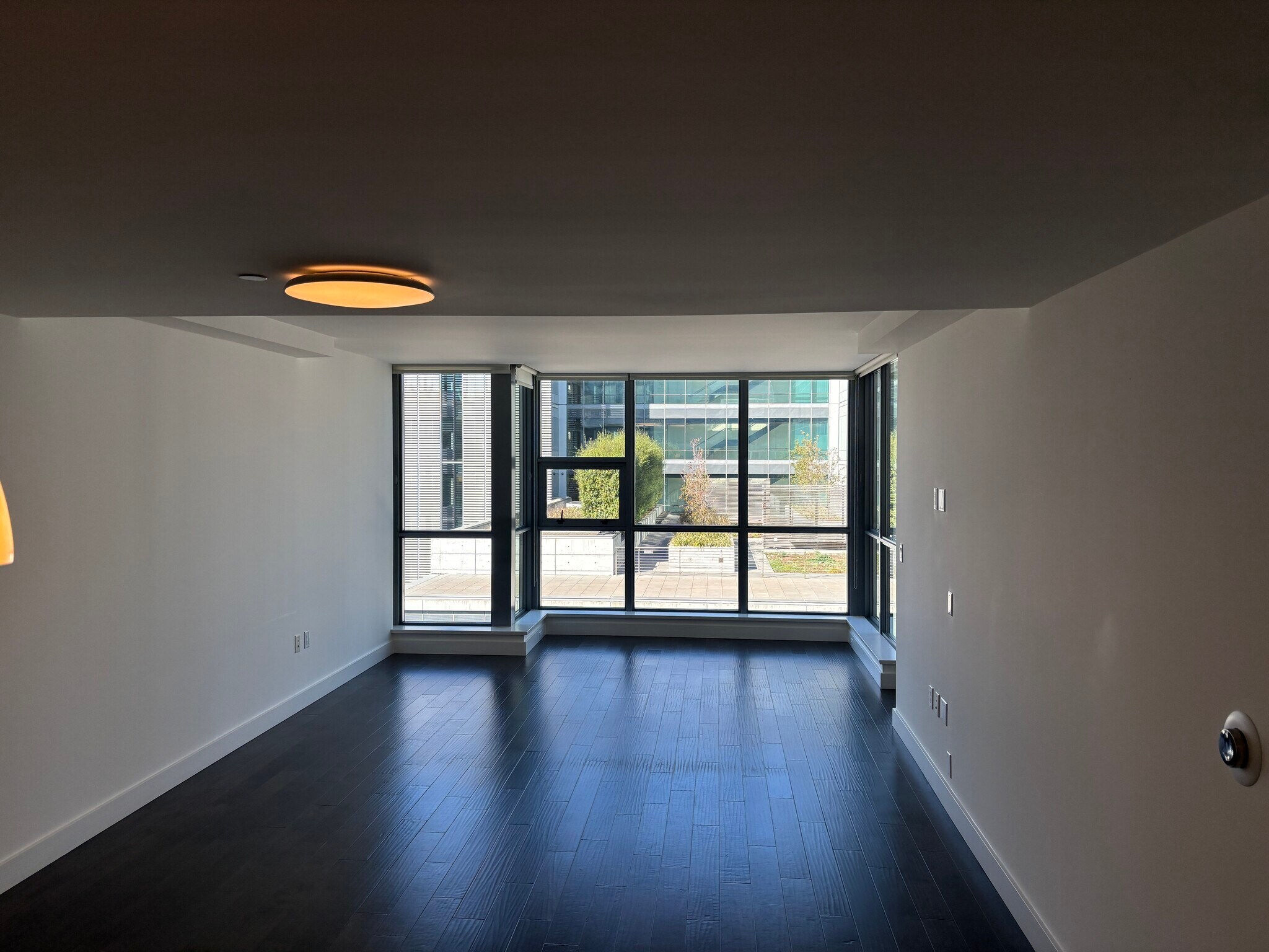 Building Photo - 435 China Basin St