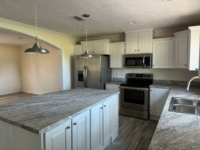 Building Photo - Brand New Home For Rent in Lakeland