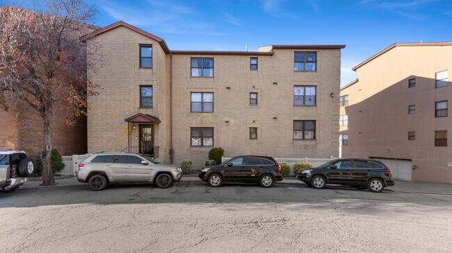 Building Photo - 6509 Liberty Ave