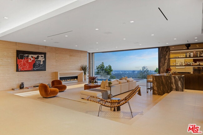 Building Photo - 1731 Summitridge Dr