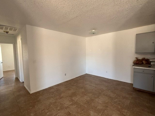 Building Photo - 2700 W Shauna Dr