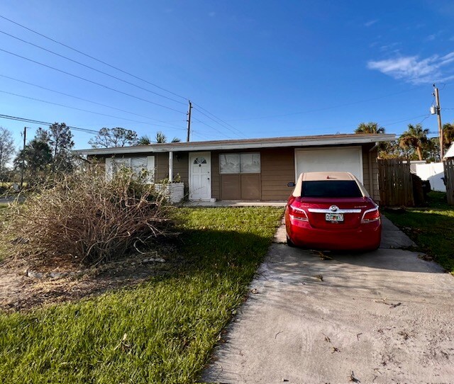 Primary Photo - 8005 Cristobal Ave