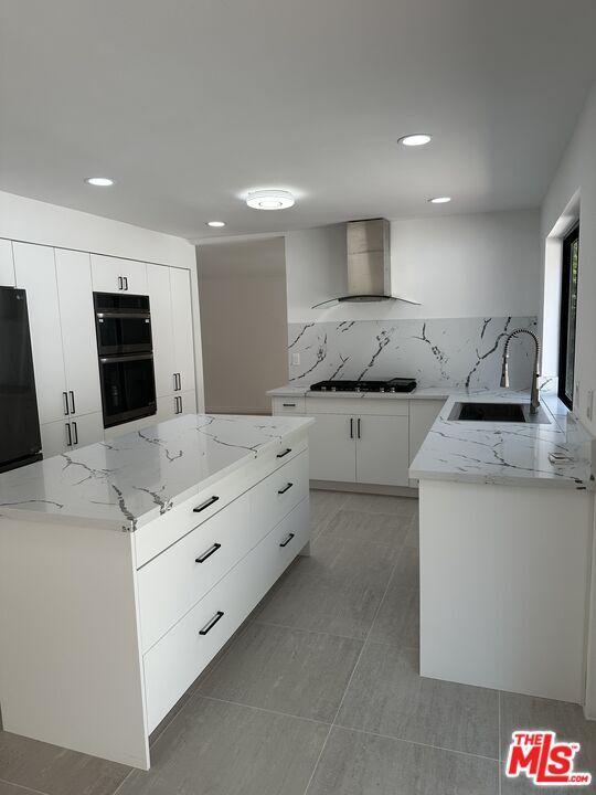 Building Photo - 9781 Blantyre Dr