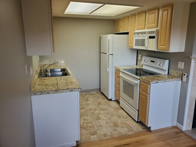 Building Photo - 9420 SW 146th Terrace