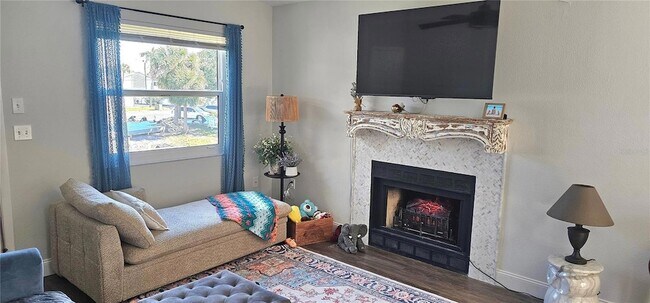 Building Photo - 3775 59th Ave W