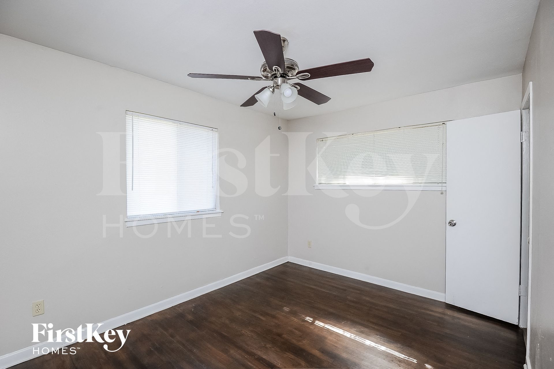 Building Photo - 1029 Usher St