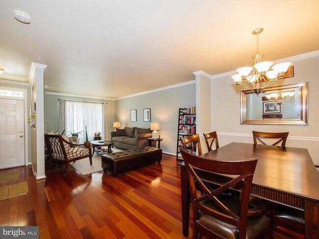 Building Photo - 9419 Steeple Ct