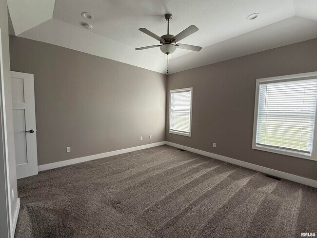 Building Photo - 4511 Castle Pines Dr