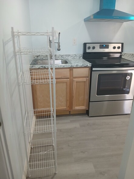 Building Photo - 10785 Pomelo Dr